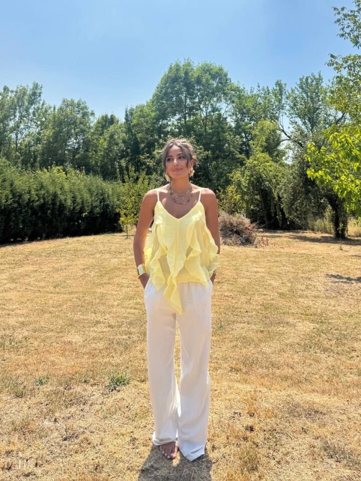 Sarı Fırfır Detaylı Askılı Bluz