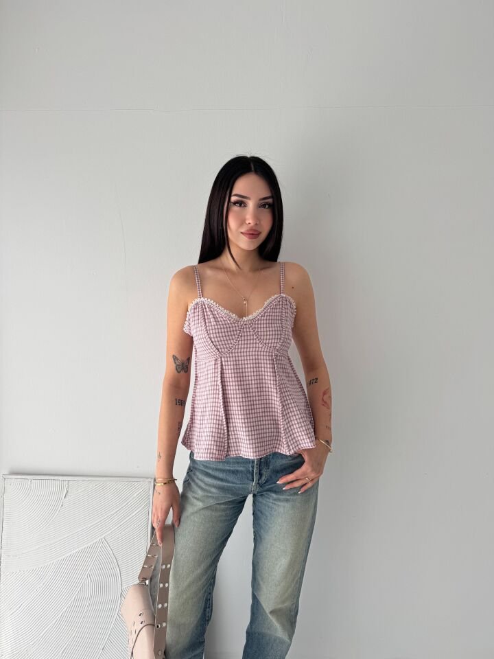 Pembe Dantel Detaylı Peplum Bluz - Pamuklu