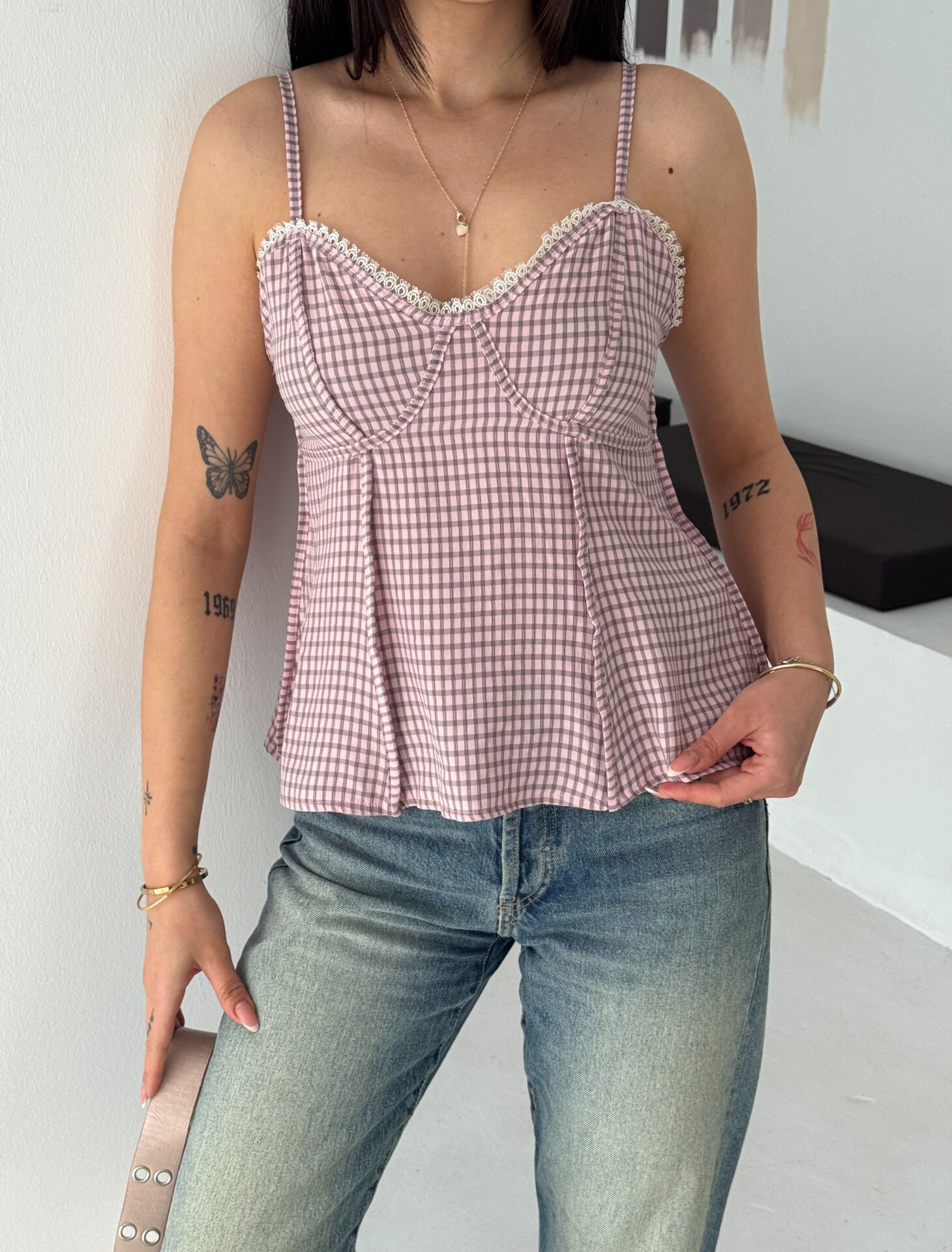 Pembe Dantel Detaylı Peplum Bluz - Pamuklu