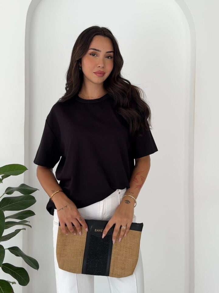 Basic T-Shirt
