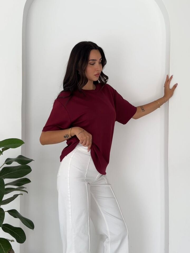 Basic T-Shirt