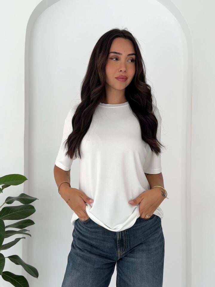 Basic T-Shirt