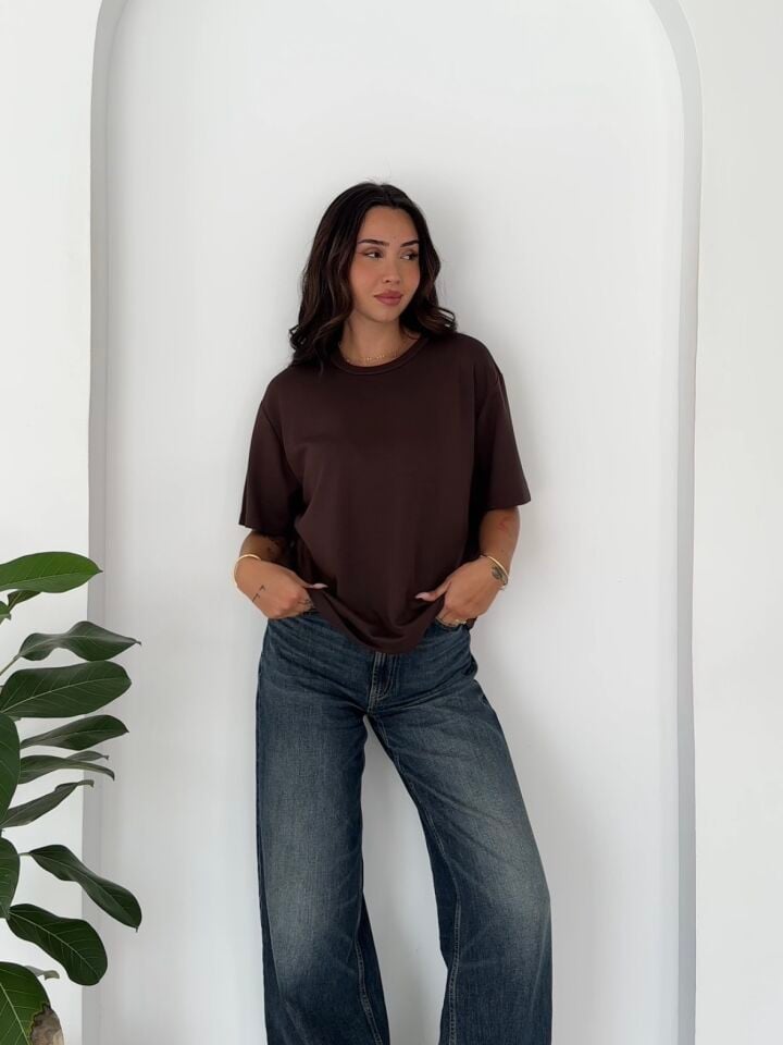 Basic T-Shirt